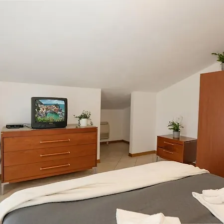 Daire Navy Massa (Tuscany)